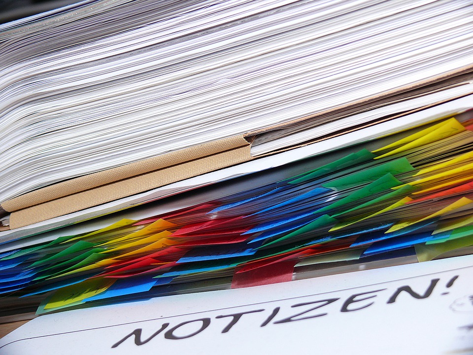 Avoiding the red tape with our medical records retrieval services is easy! Just give us a call.